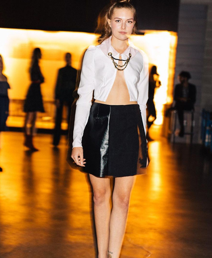 Luxe Link Cropped Jacket - Image 3