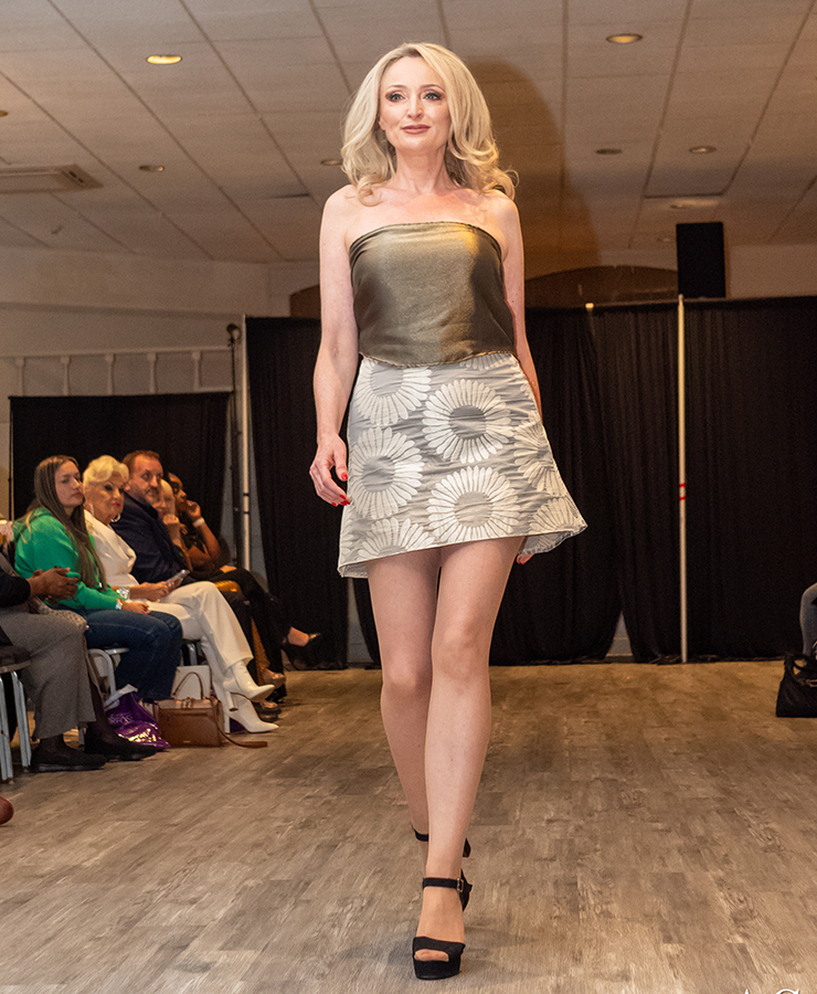 A-Line Mini Skirt - Image 3